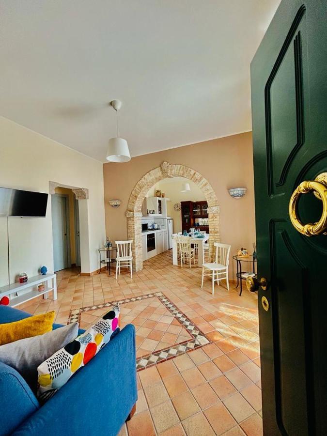 Casa Amelia - Charme In Taormina Villa Buitenkant foto