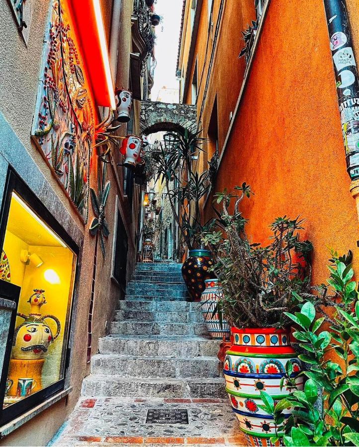 Casa Amelia - Charme In Taormina Villa Buitenkant foto