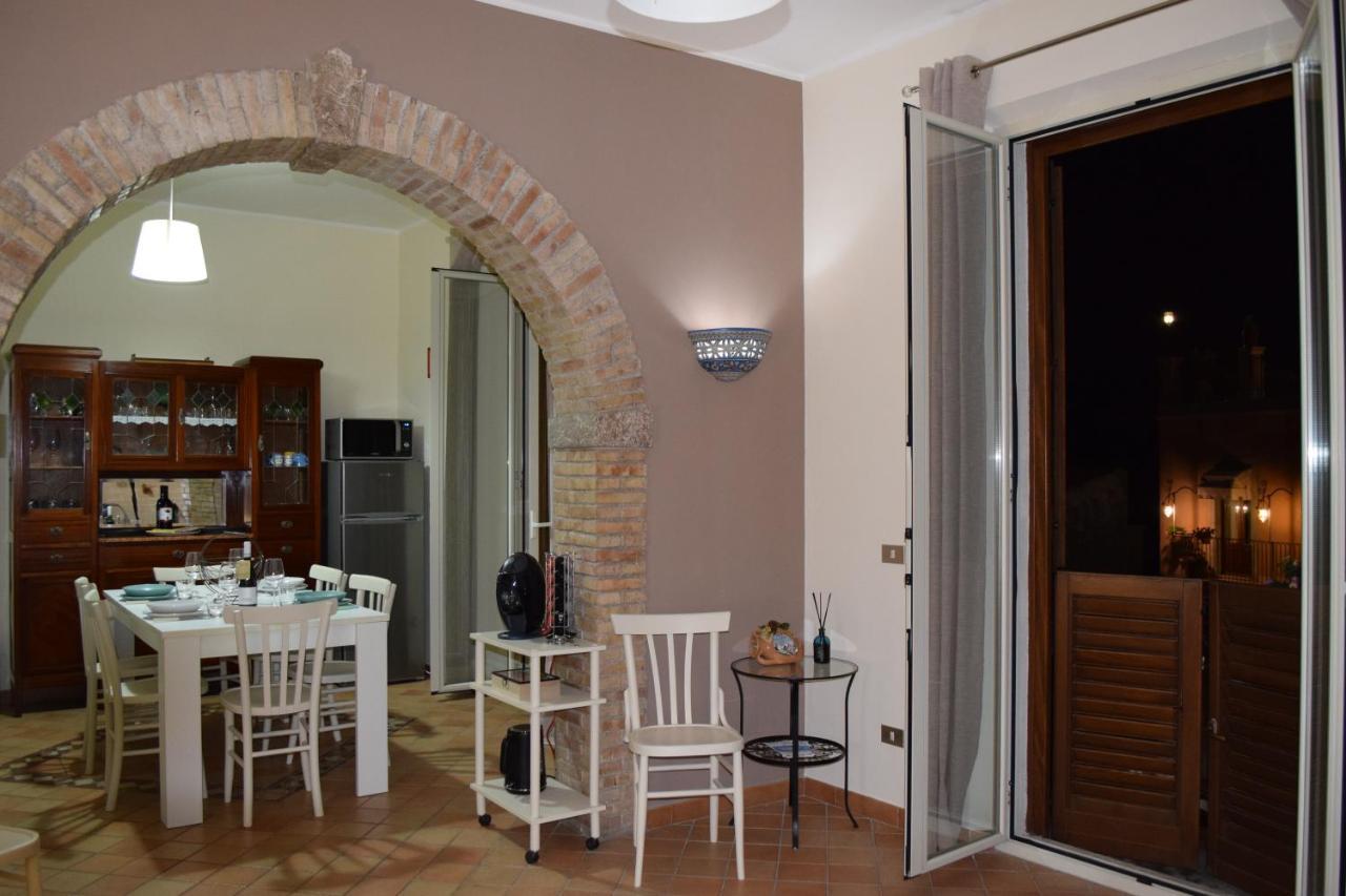 Casa Amelia - Charme In Taormina Villa Buitenkant foto