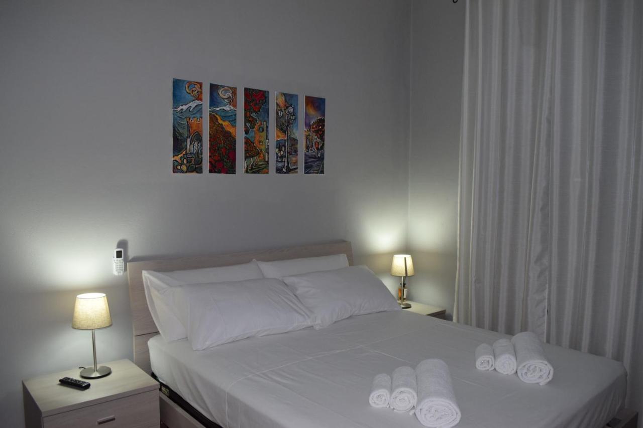 Casa Amelia - Charme In Taormina Villa Buitenkant foto